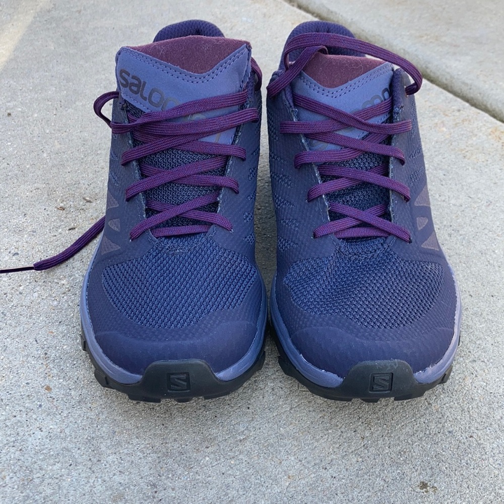 Salomon Outline shoe